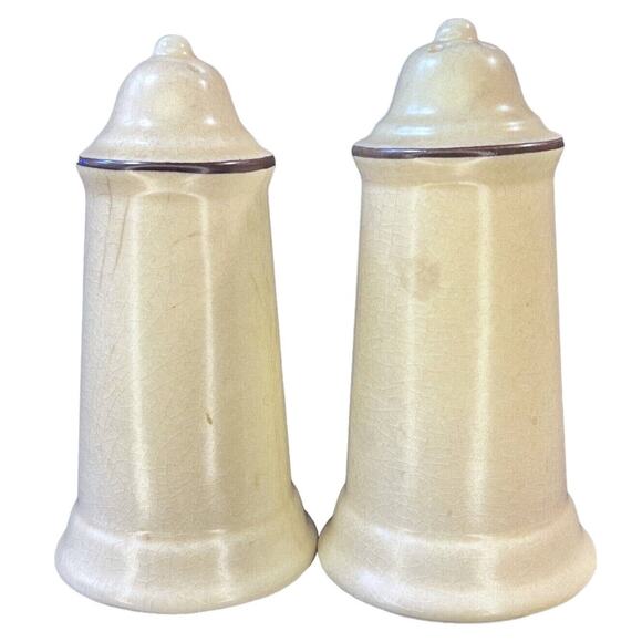 Pfaltzgraff Village Salt & Pepper Shaker Set 6-26 - Retired Vintage - Picture 3 of 7